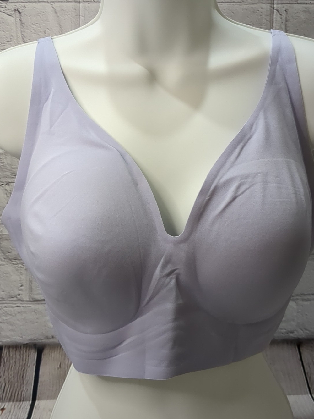 Rhonda Shear Light Lavender Wireless Seamless Bra